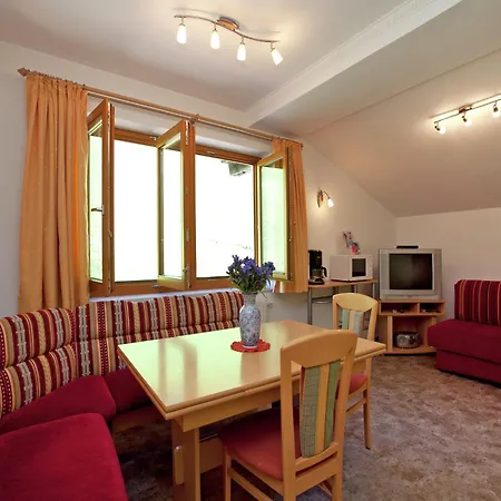 In Near Red 8 Gondola Appartement